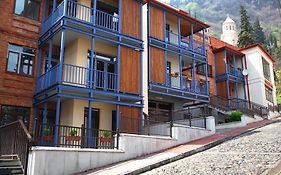 Apartment On Saadi Str Old Tbilisi