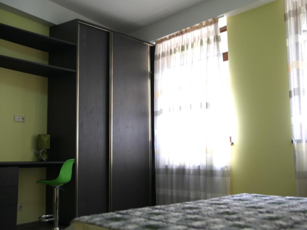 Apartment On Saadi Str Old טביליסי מראה חיצוני תמונה