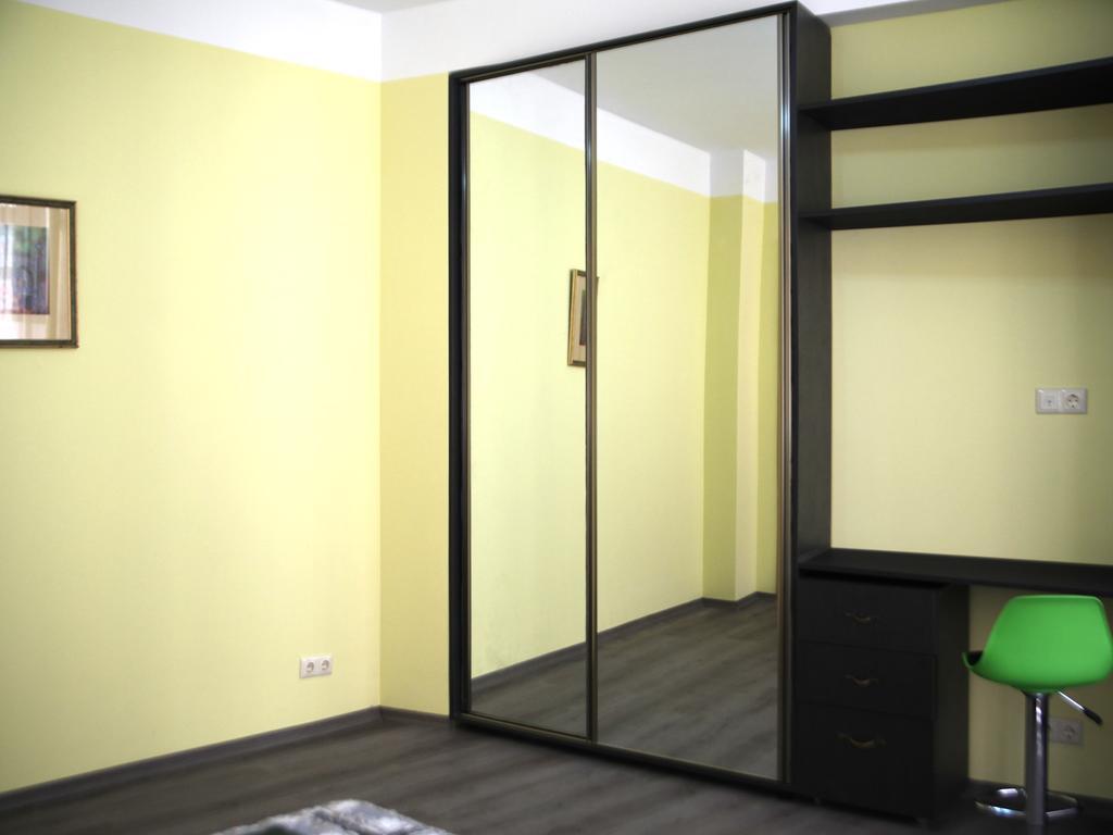 Apartment On Saadi Str Old טביליסי מראה חיצוני תמונה