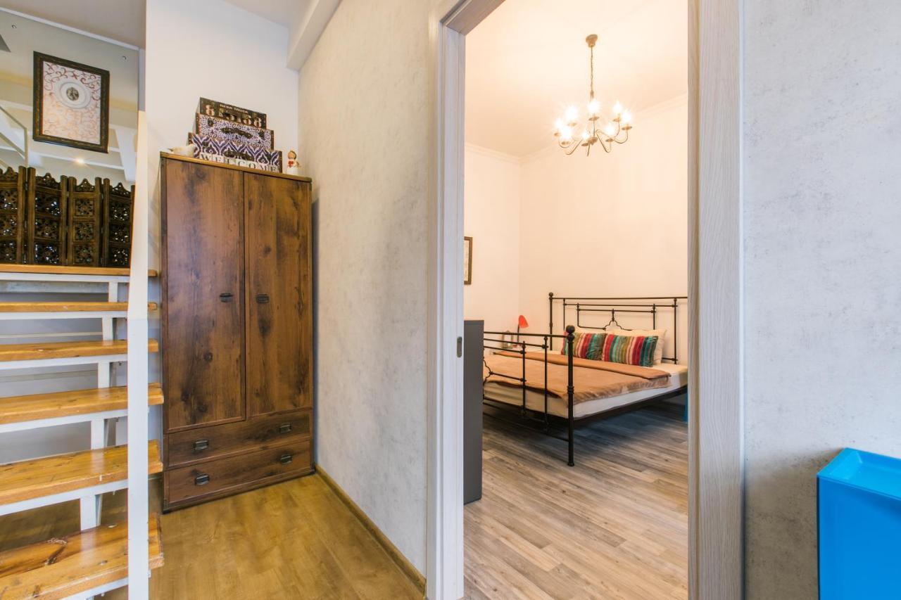 Apartment On Saadi Str Old טביליסי מראה חיצוני תמונה