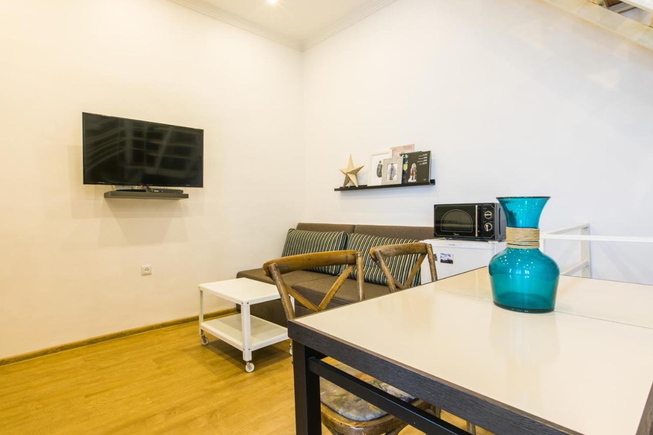Apartment On Saadi Str Old טביליסי מראה חיצוני תמונה