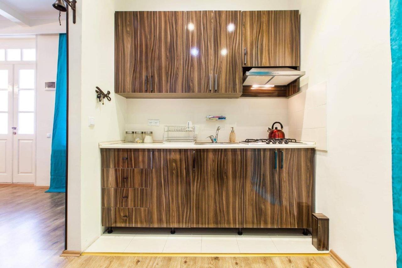 Apartment On Saadi Str Old טביליסי מראה חיצוני תמונה