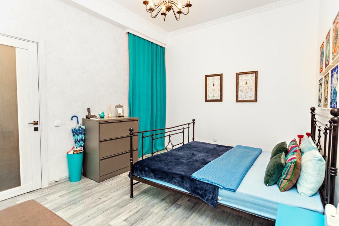 Apartment On Saadi Str Old טביליסי מראה חיצוני תמונה